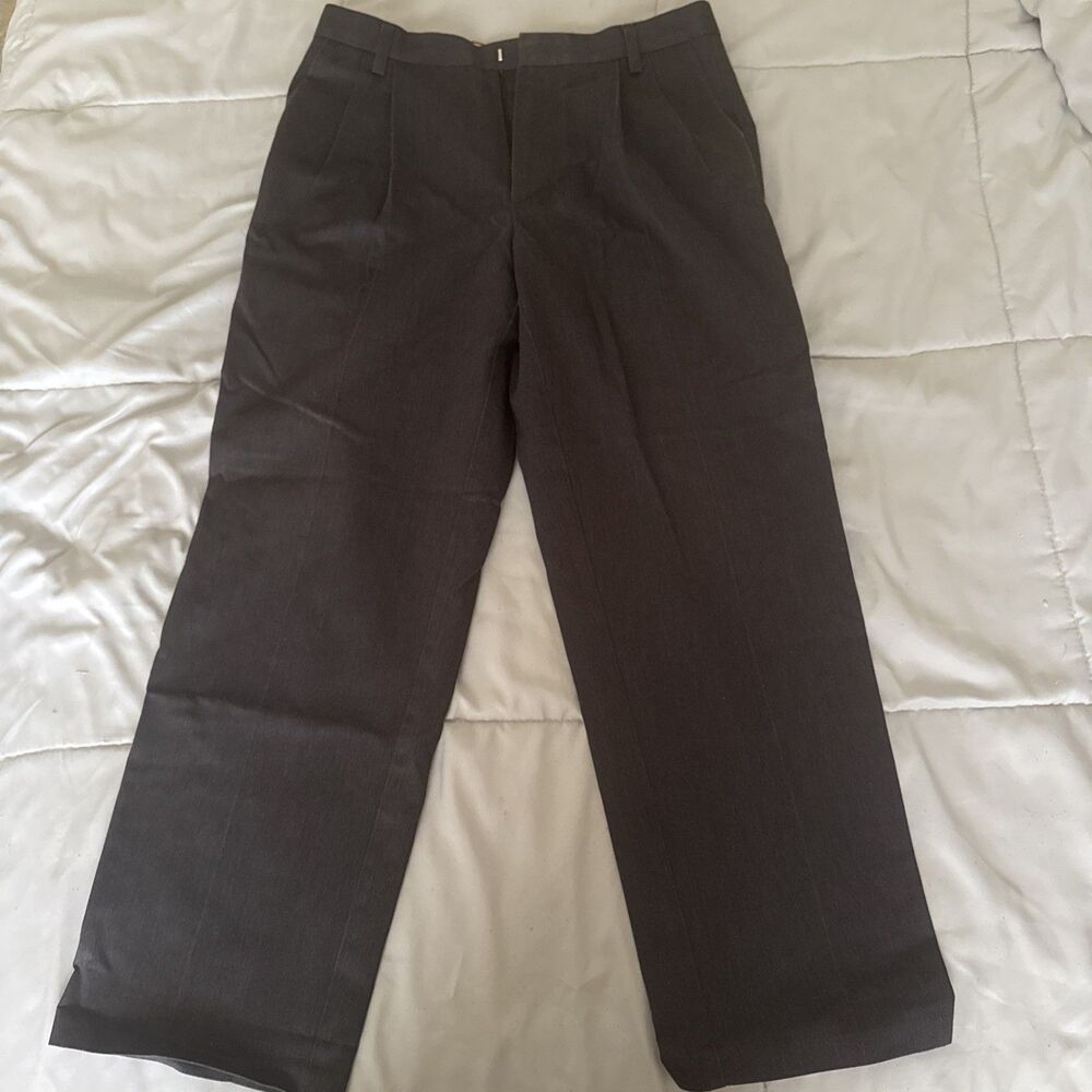Dockers Men's gray khaki dress pants 32x30 classic fit classy preppy dress up